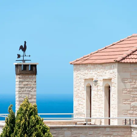 Ellotia & Asterion By Forest * Rethymno