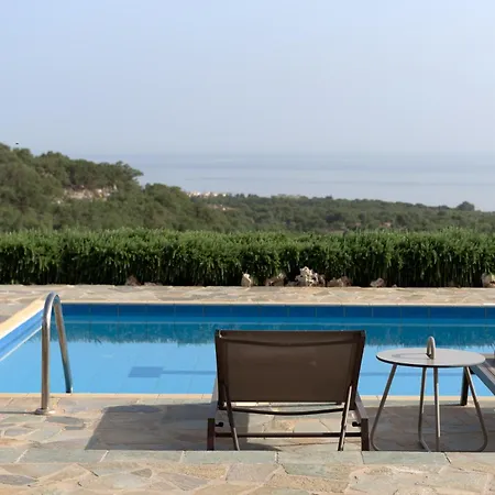 Ellotia & Asterion By Forest * レティムノ