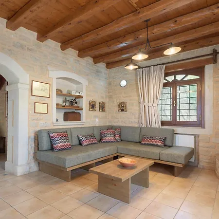 Villa Ellotia & Asterion By Forest Resmo