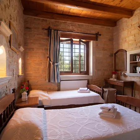 Vila Ellotia & Asterion By Forest
